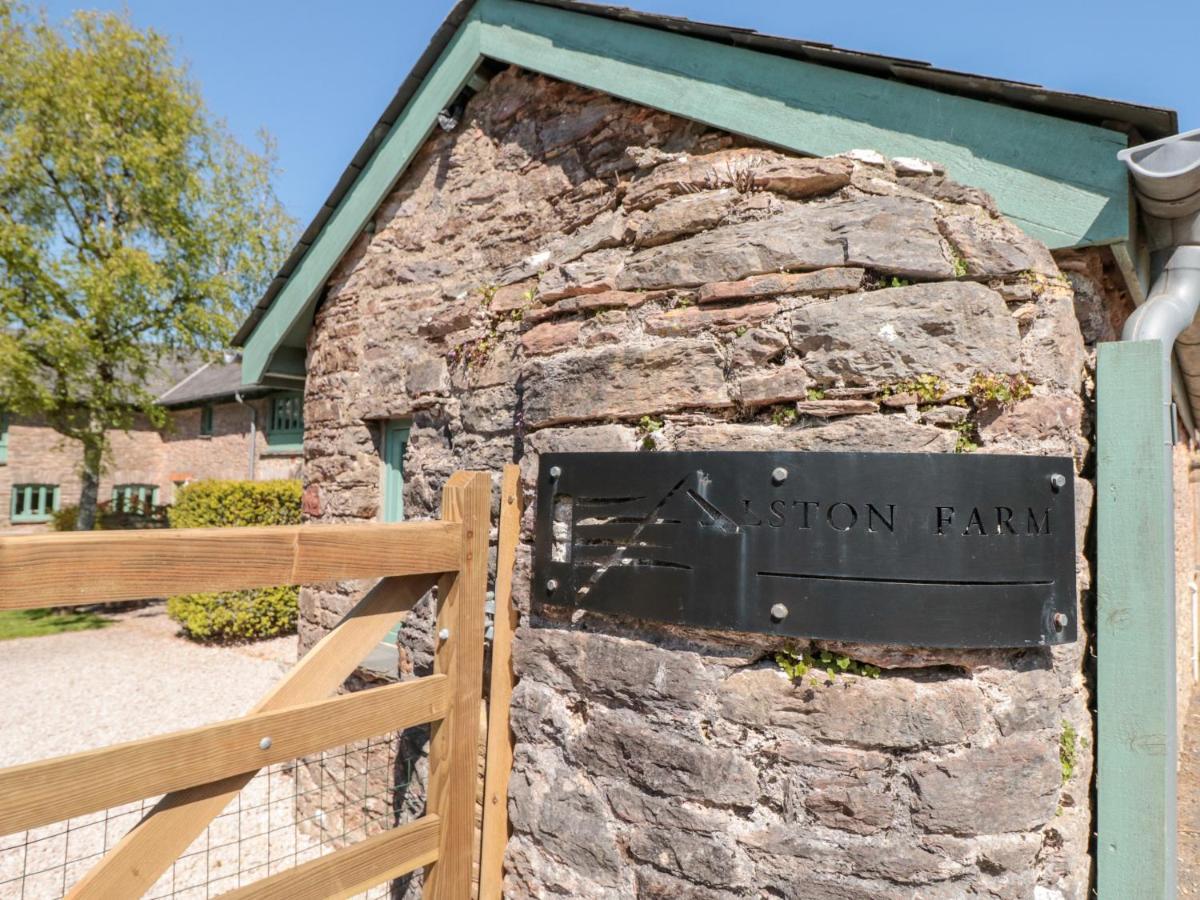 1 Alston Farm Cottages Бриксем Экстерьер фото